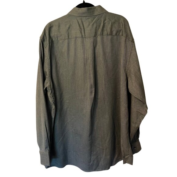 Jos. A. Bank Traveler’s Collection Men’s XL Button-Up Shirt Gray Herringbone - Picture 3 of 5
